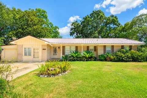 1507 Meadow Lane