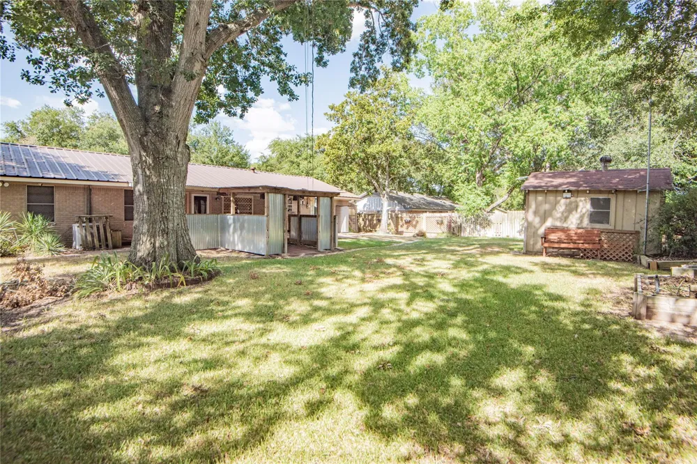 1507 Meadow Lane Brenham, TX 77833