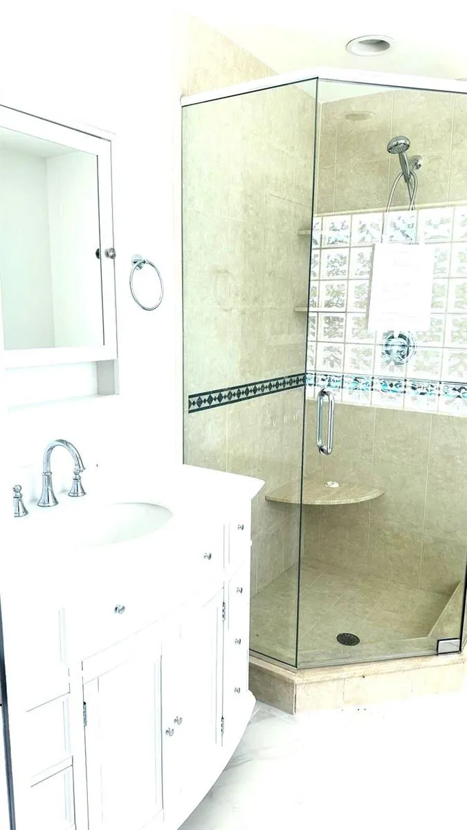 8102 PIONEER ROAD Royal Palm Beach, FL 33411