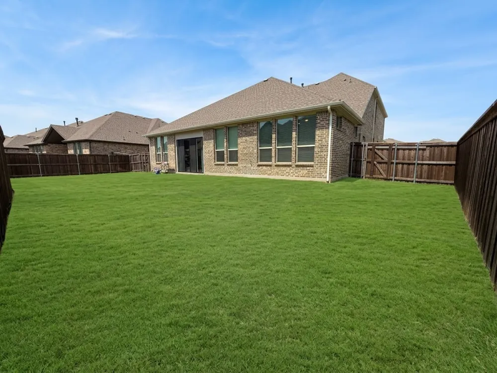1708 Birch Street Mansfield, TX 76063