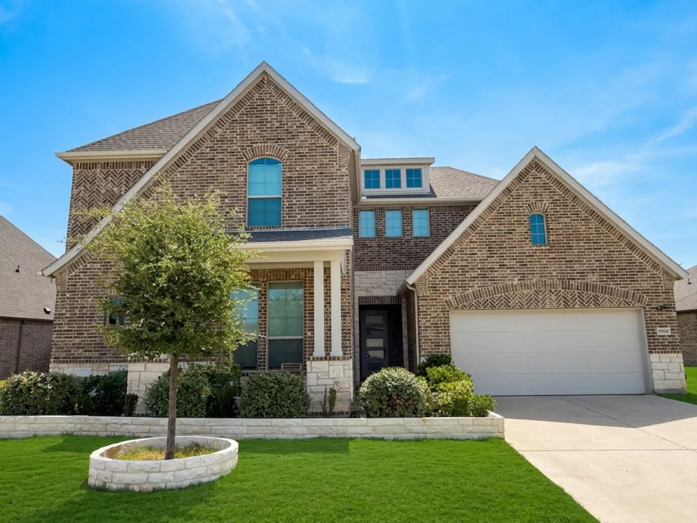 1708 Birch Street Mansfield, TX 76063