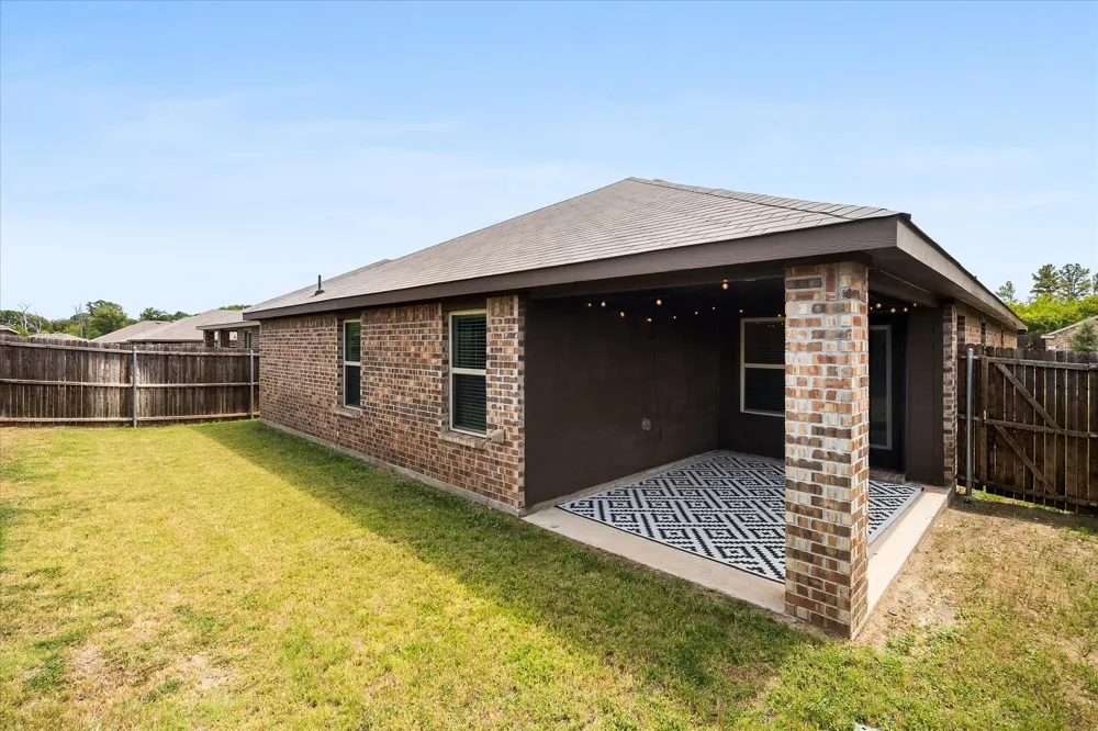 157 Silver Charm Lane Caddo Mills, TX 75135