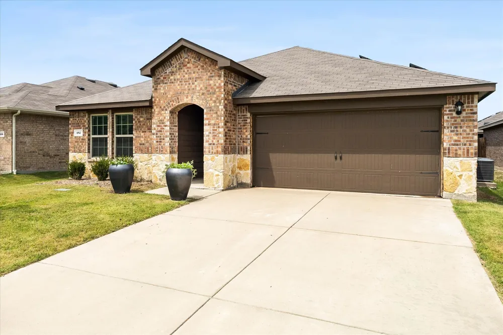 157 Silver Charm Lane Caddo Mills, TX 75135