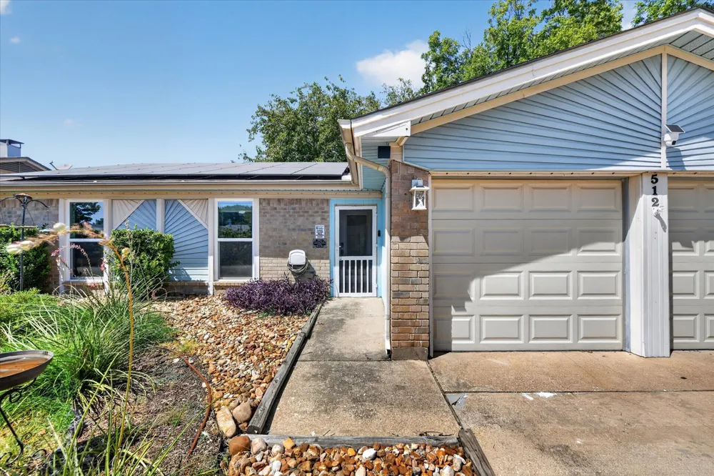 512 Park Center Boulevard Saginaw, TX 76179