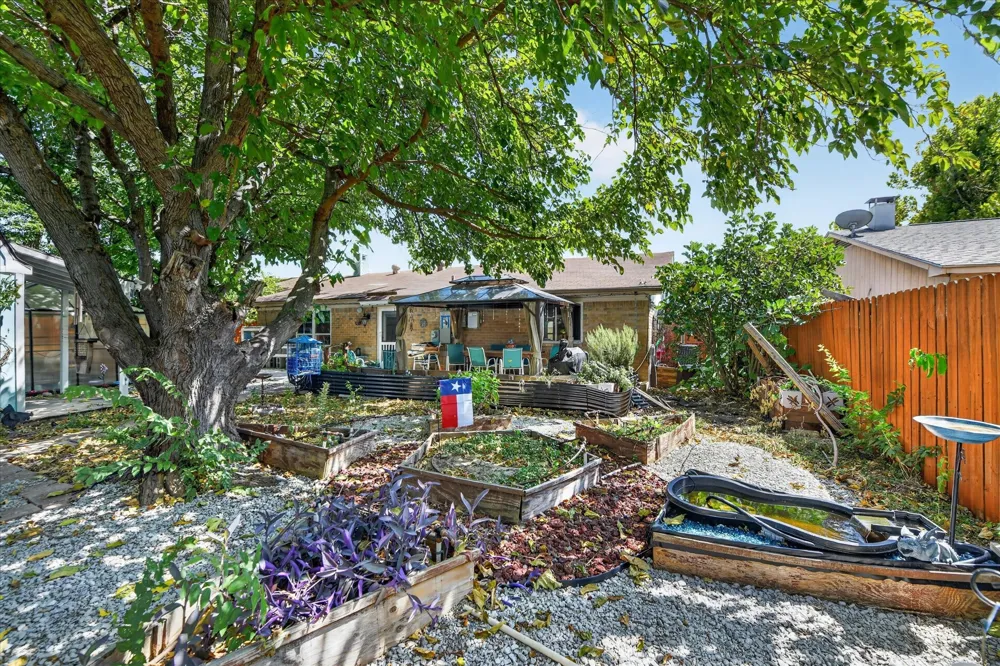 512 Park Center Boulevard Saginaw, TX 76179
