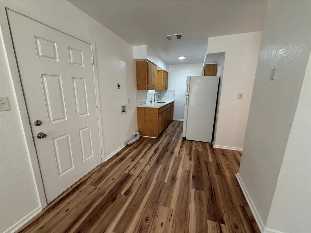 1009 Alex Street #A Lockhart, TX 78644
