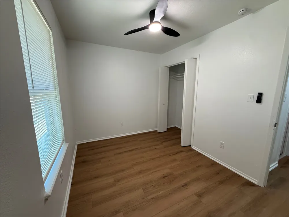 1009 Alex Street #B Lockhart, TX 78644