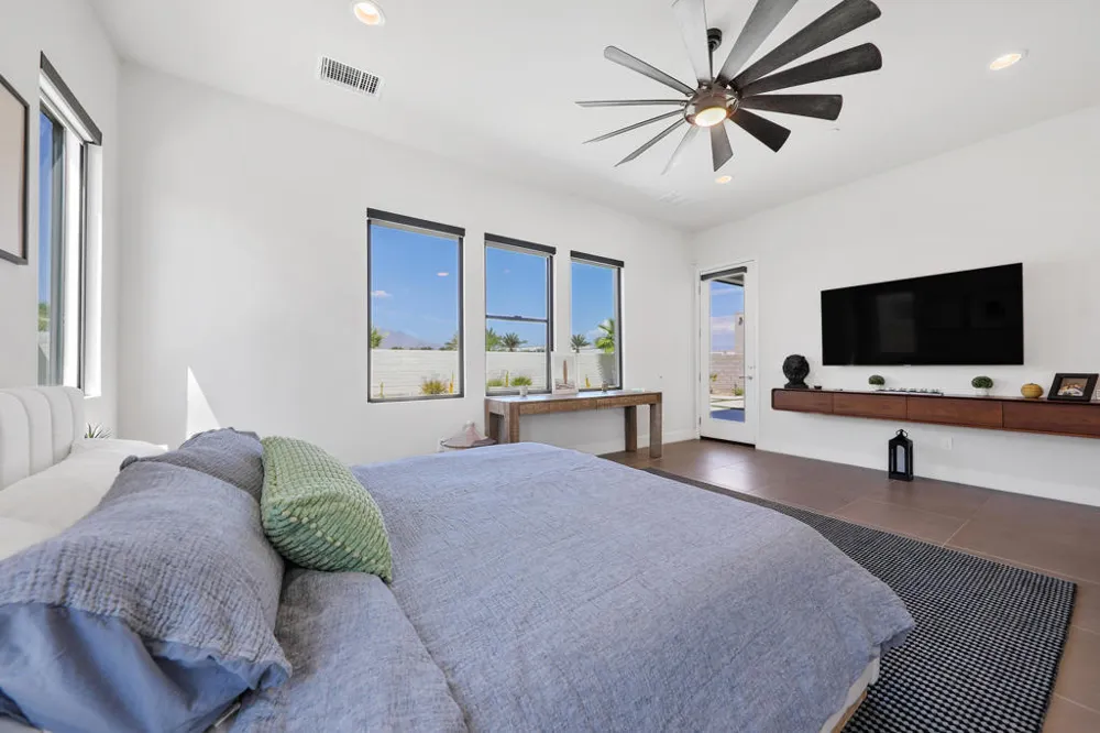 49889 Crescent Passage Palm Desert, CA 92211