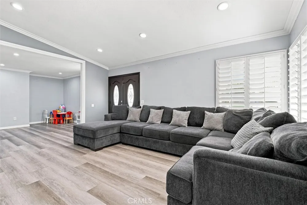 1554 S Cypress Ontario, CA 91762
