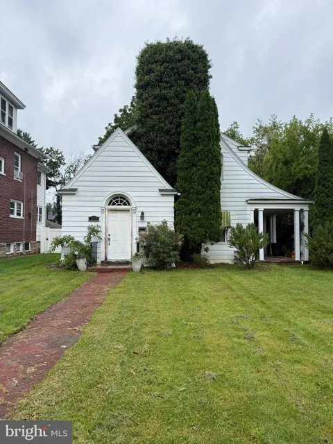 1208 WALNUT STREET