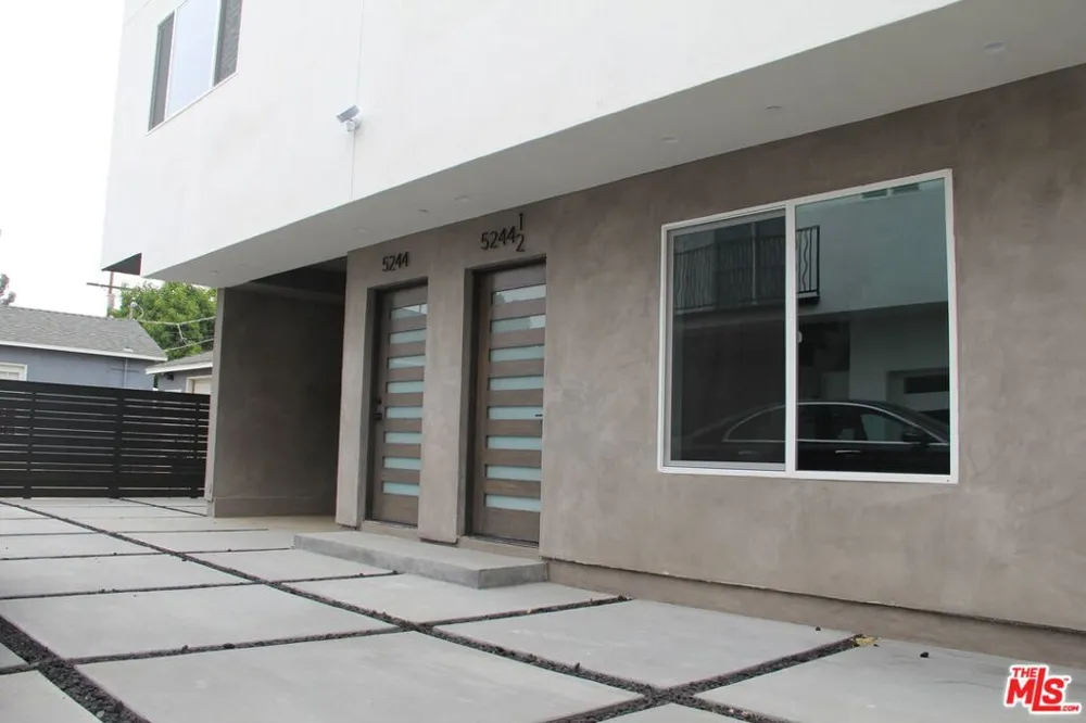 5242 Tilden Avenue #5244 Los Angeles, CA 91401
