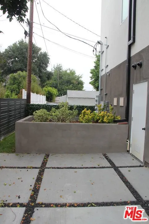5242 Tilden Avenue #5244 Los Angeles, CA 91401
