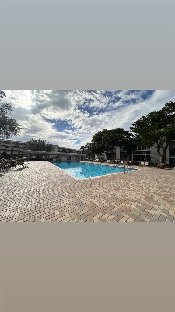 2004 GRANADA DRIVE #M3 Coconut Creek, FL 33066
