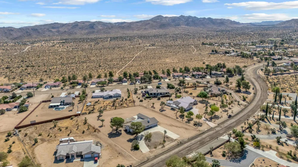 58406 Joshua Lane Yucca Valley, CA 92284