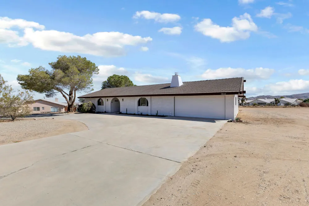 58406 Joshua Lane Yucca Valley, CA 92284
