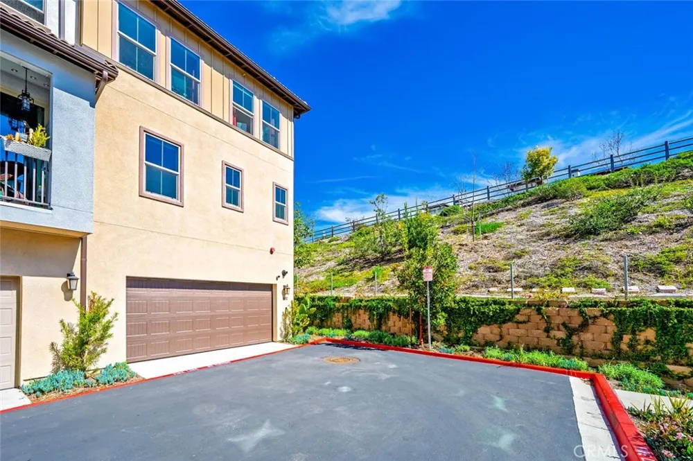 1852 Red Willow Oceanside, CA 92056