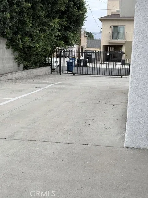 6851 Agnes Avenue #2 North Hollywood, CA 91605