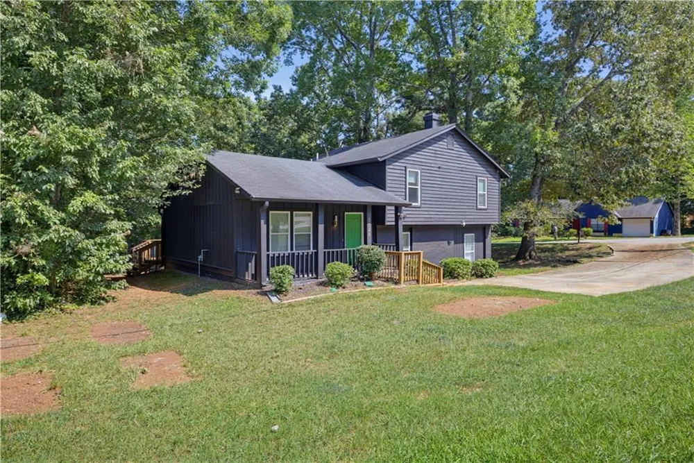 3328 Clevemont Way Ellenwood, GA 30294