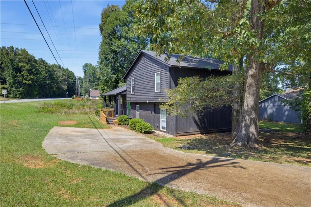 3328 Clevemont Way Ellenwood, GA 30294