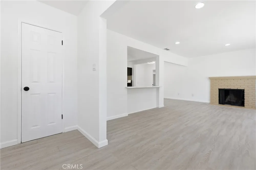 371 E Mariposa Drive Rialto, CA 92376