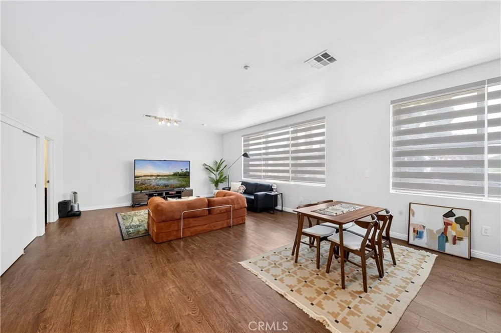 435 W Center Street #316 Anaheim, CA 92805