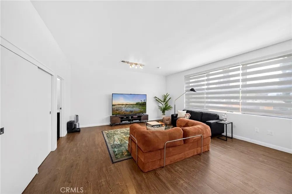 435 W Center Street #316 Anaheim, CA 92805