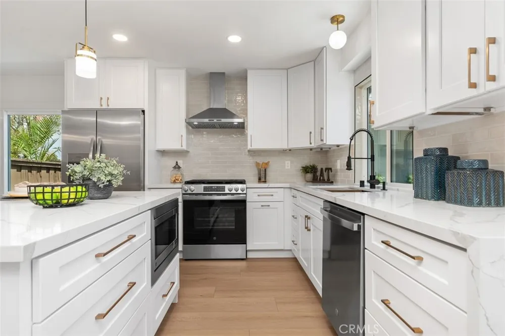 18456 Gina Lane Huntington Beach, CA 92646