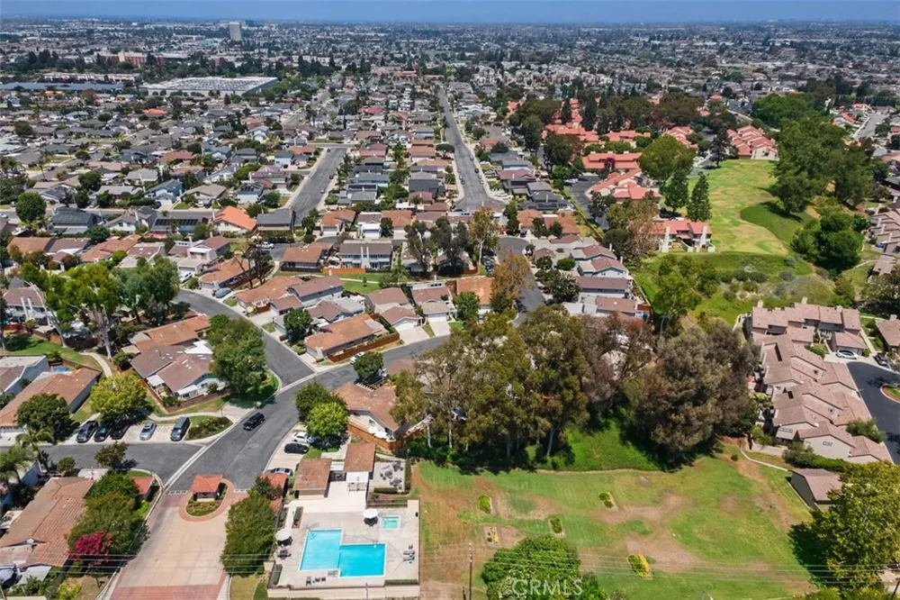18456 Gina Lane Huntington Beach, CA 92646