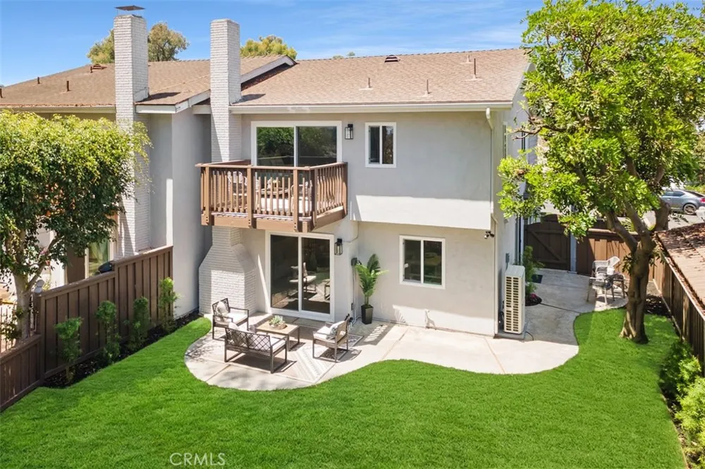 18456 Gina Lane Huntington Beach, CA 92646