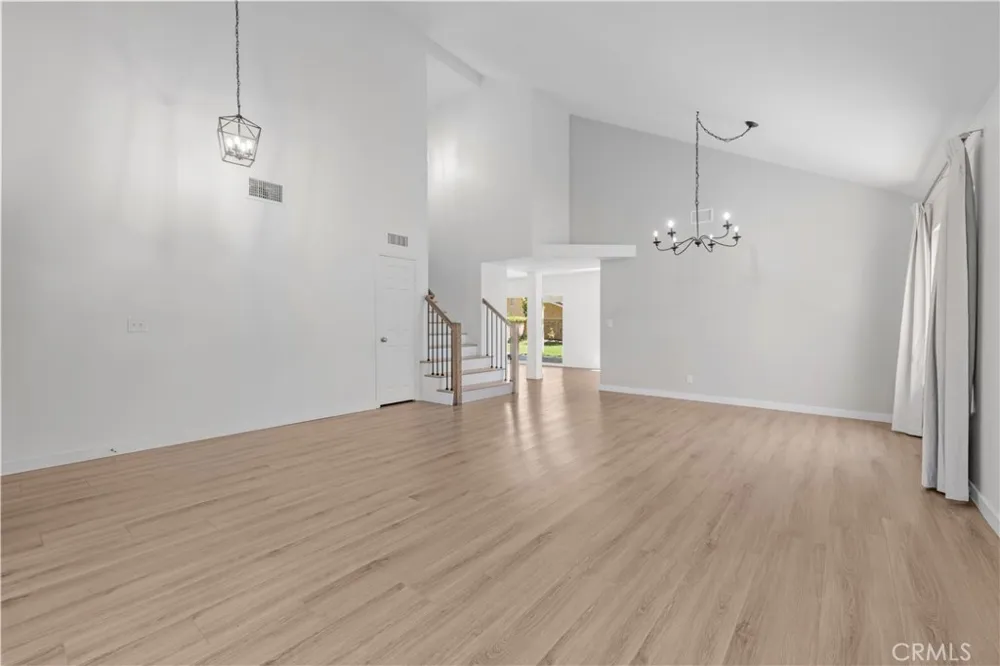 25768 Miguel Court Valencia, CA 91355
