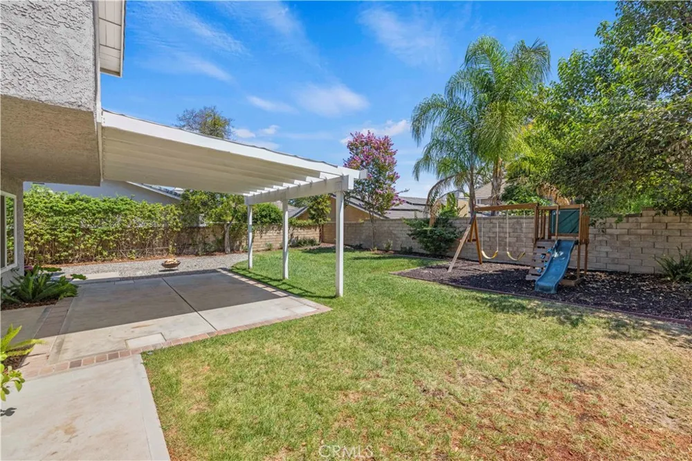 25768 Miguel Court Valencia, CA 91355