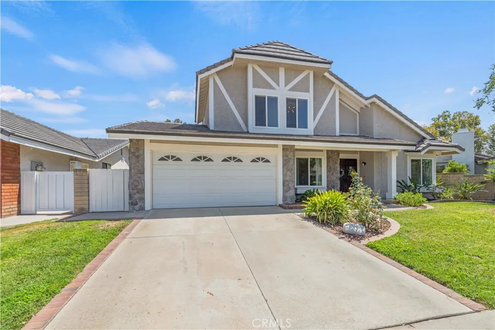 25768 Miguel Court Valencia, CA 91355