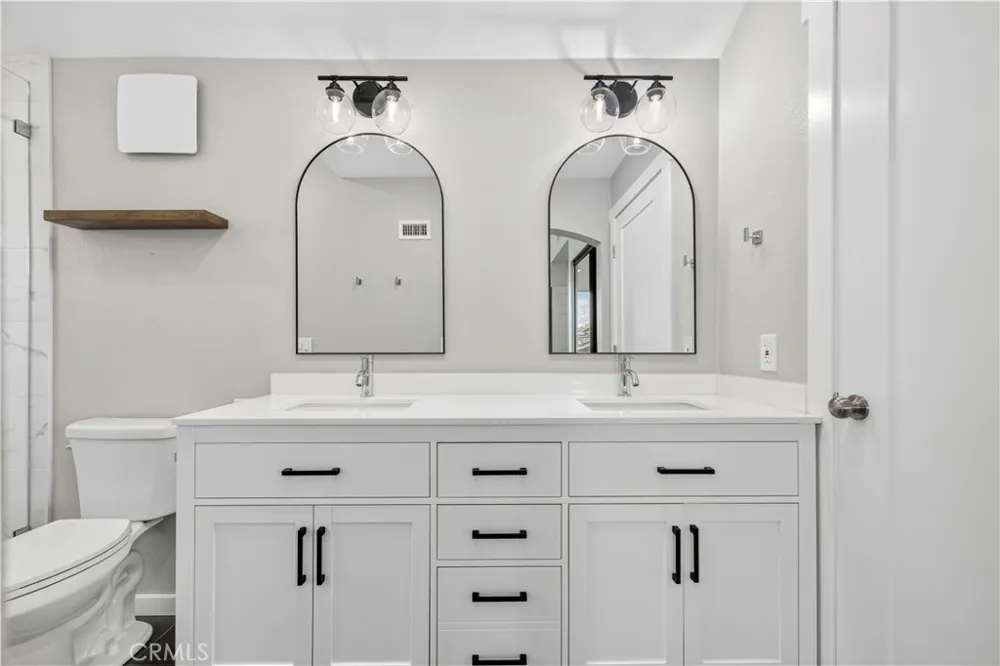 25768 Miguel Court Valencia, CA 91355
