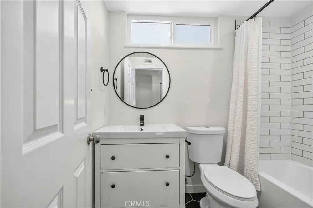 25768 Miguel Court Valencia, CA 91355
