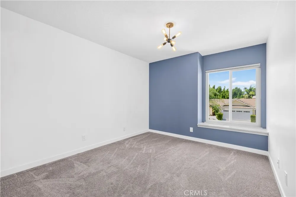 25768 Miguel Court Valencia, CA 91355