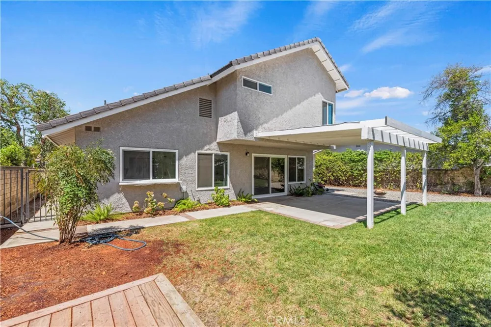 25768 Miguel Court Valencia, CA 91355
