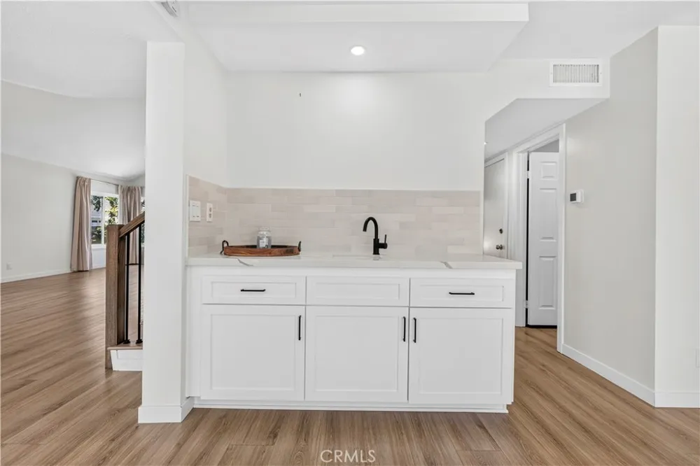 25768 Miguel Court Valencia, CA 91355
