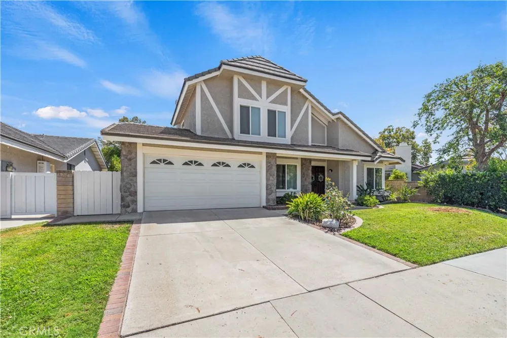 25768 Miguel Court Valencia, CA 91355