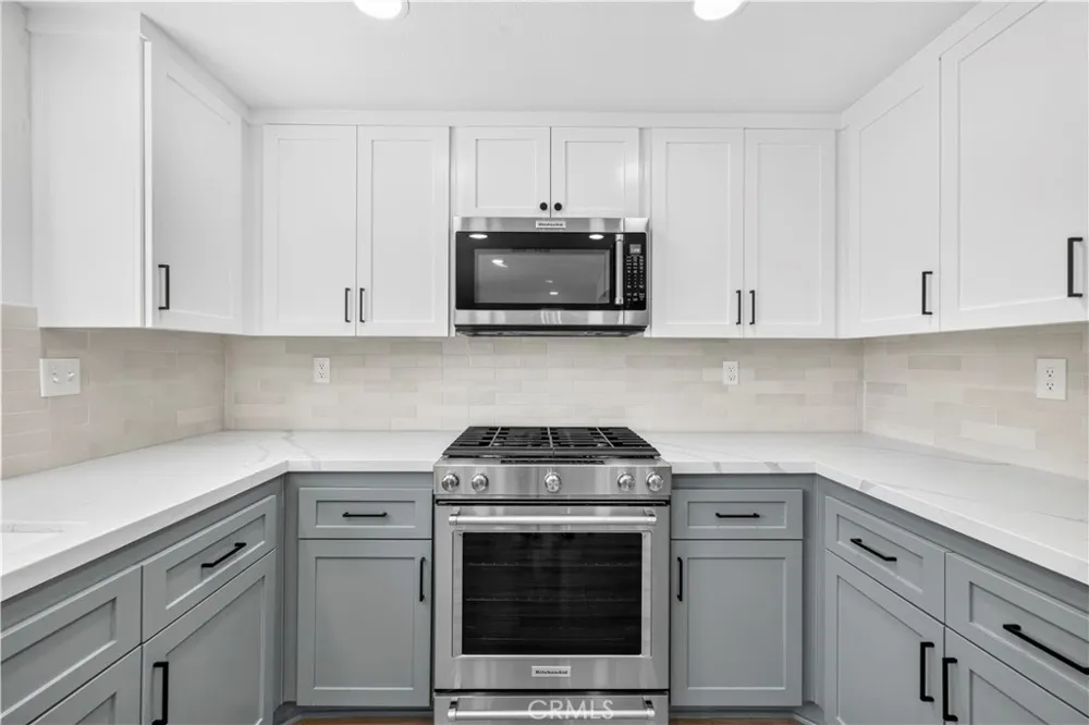 25768 Miguel Court Valencia, CA 91355