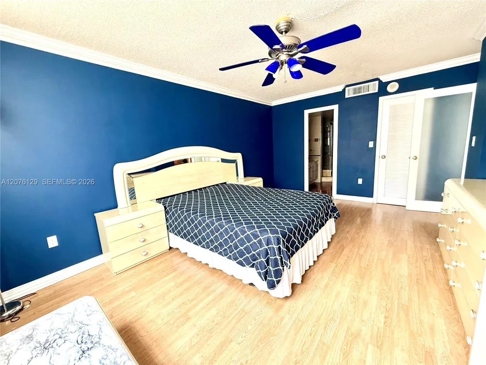 1833 S Ocean Dr #210 Hallandale Beach, FL 33009