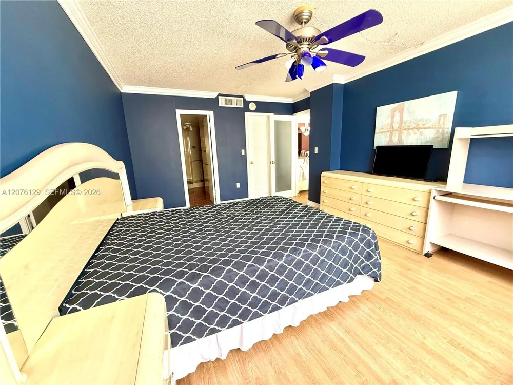 1833 S Ocean Dr #210 Hallandale Beach, FL 33009