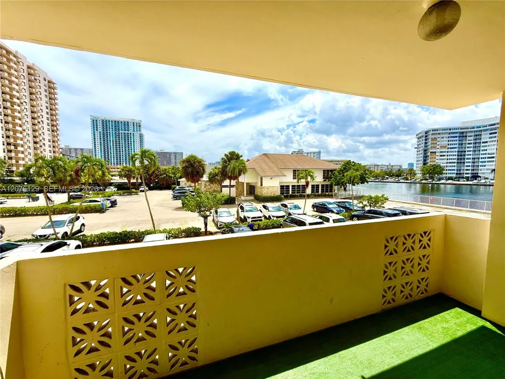 1833 S Ocean Dr #210 Hallandale Beach, FL 33009