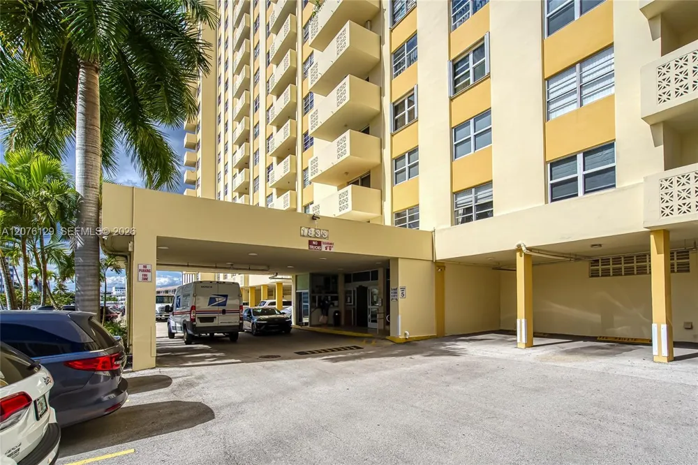 1833 S Ocean Dr #210 Hallandale Beach, FL 33009