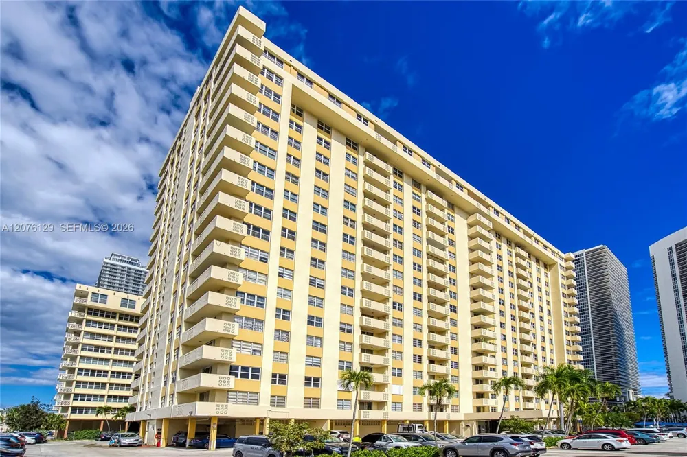 1833 S Ocean Dr #210 Hallandale Beach, FL 33009