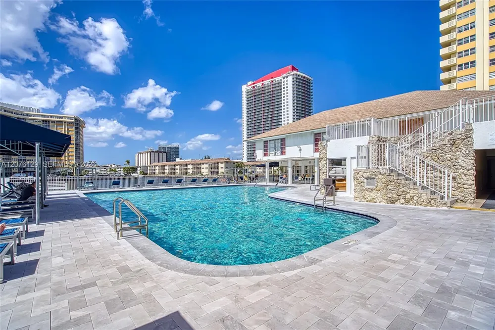 1833 S Ocean Dr #210 Hallandale Beach, FL 33009