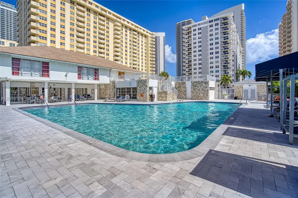 1833 S Ocean Dr #210 Hallandale Beach, FL 33009