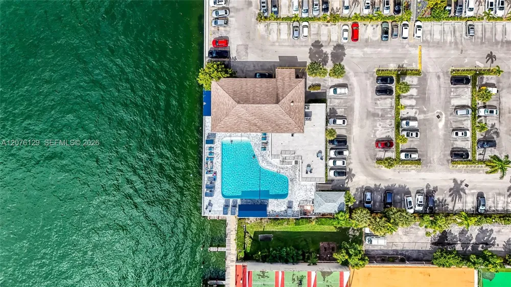 1833 S Ocean Dr #210 Hallandale Beach, FL 33009