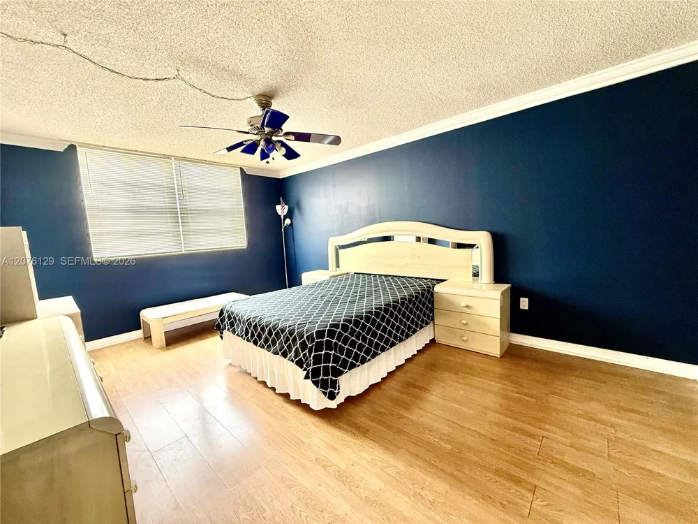 1833 S Ocean Dr #210 Hallandale Beach, FL 33009