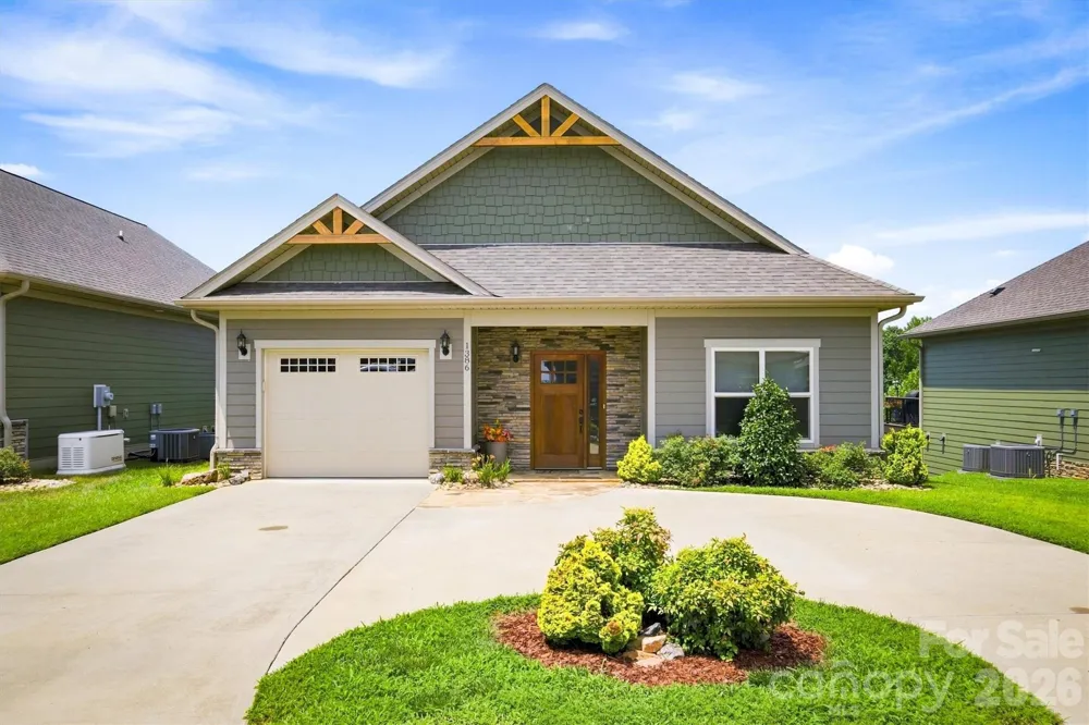 1386 River Club Ridge Lenoir, NC 28645