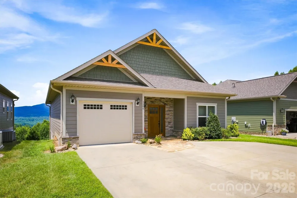 1386 River Club Ridge Lenoir, NC 28645